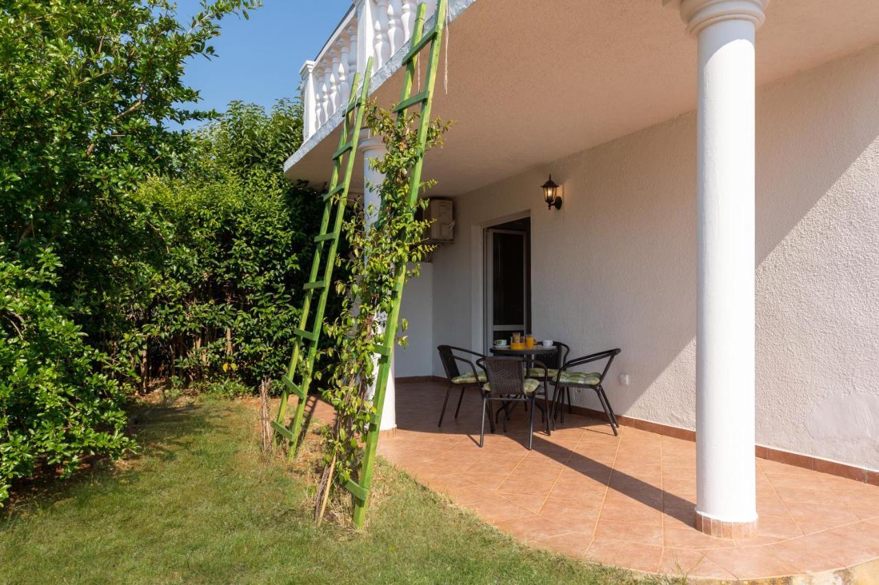 Apartments Oliva Porec Exterior photo