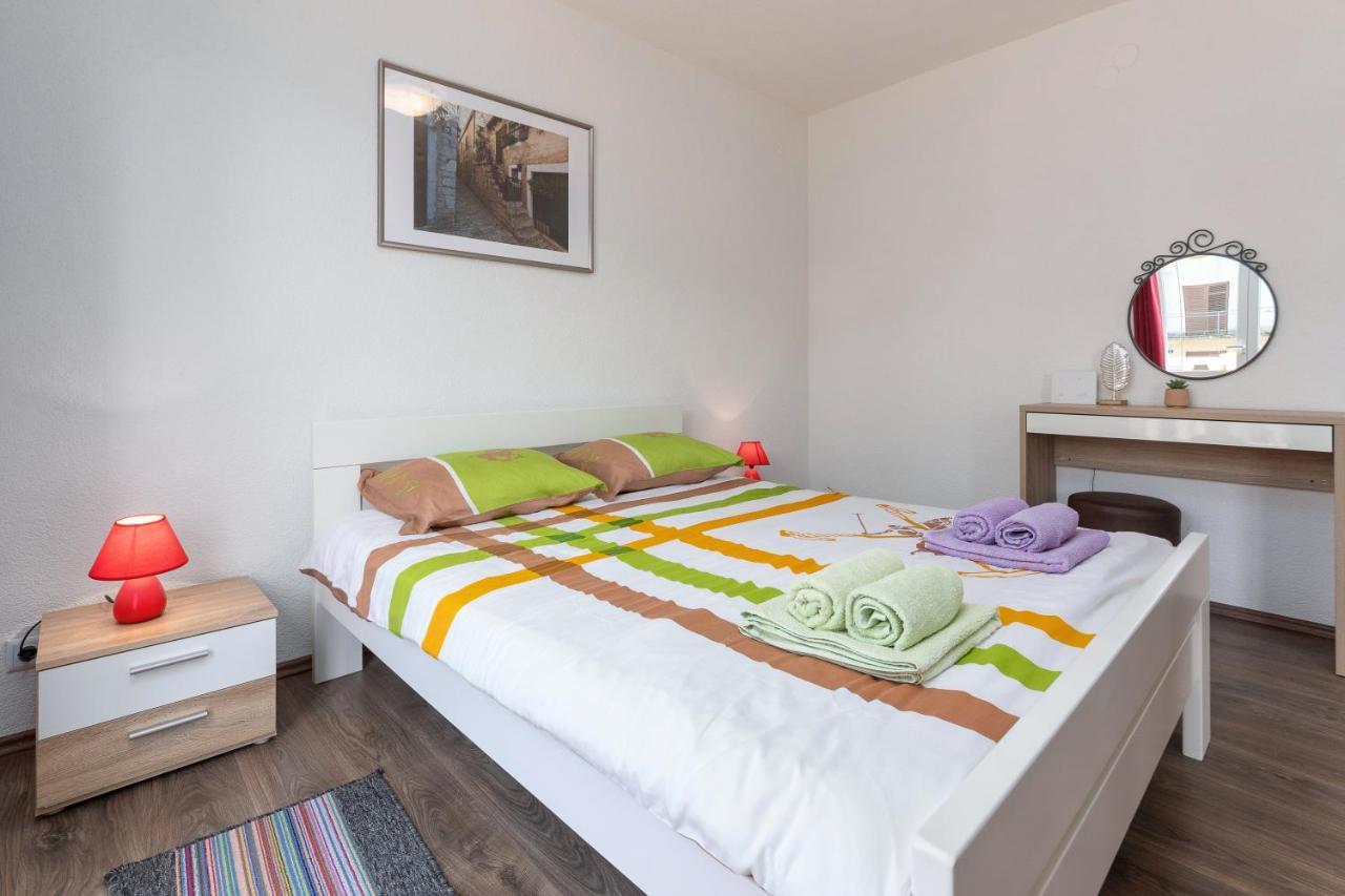 Apartments Oliva Porec Exterior photo