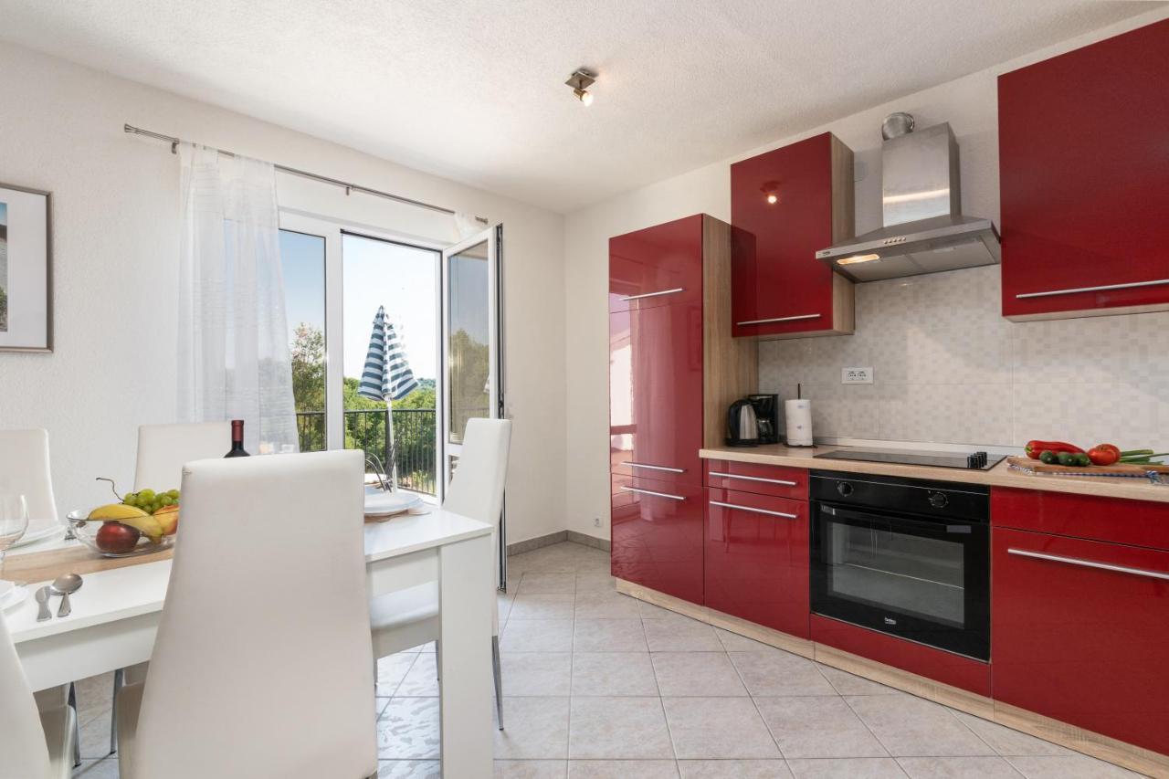 Apartments Oliva Porec Exterior photo
